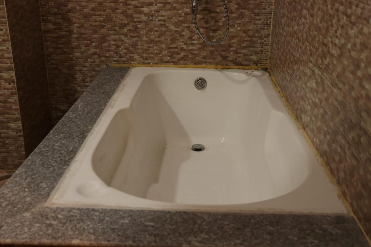 Hotel Crown Of Digha ディガ エクステリア 写真