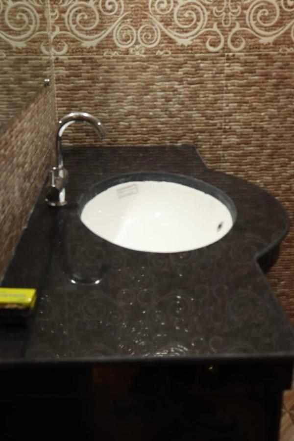 Hotel Crown Of Digha ディガ エクステリア 写真